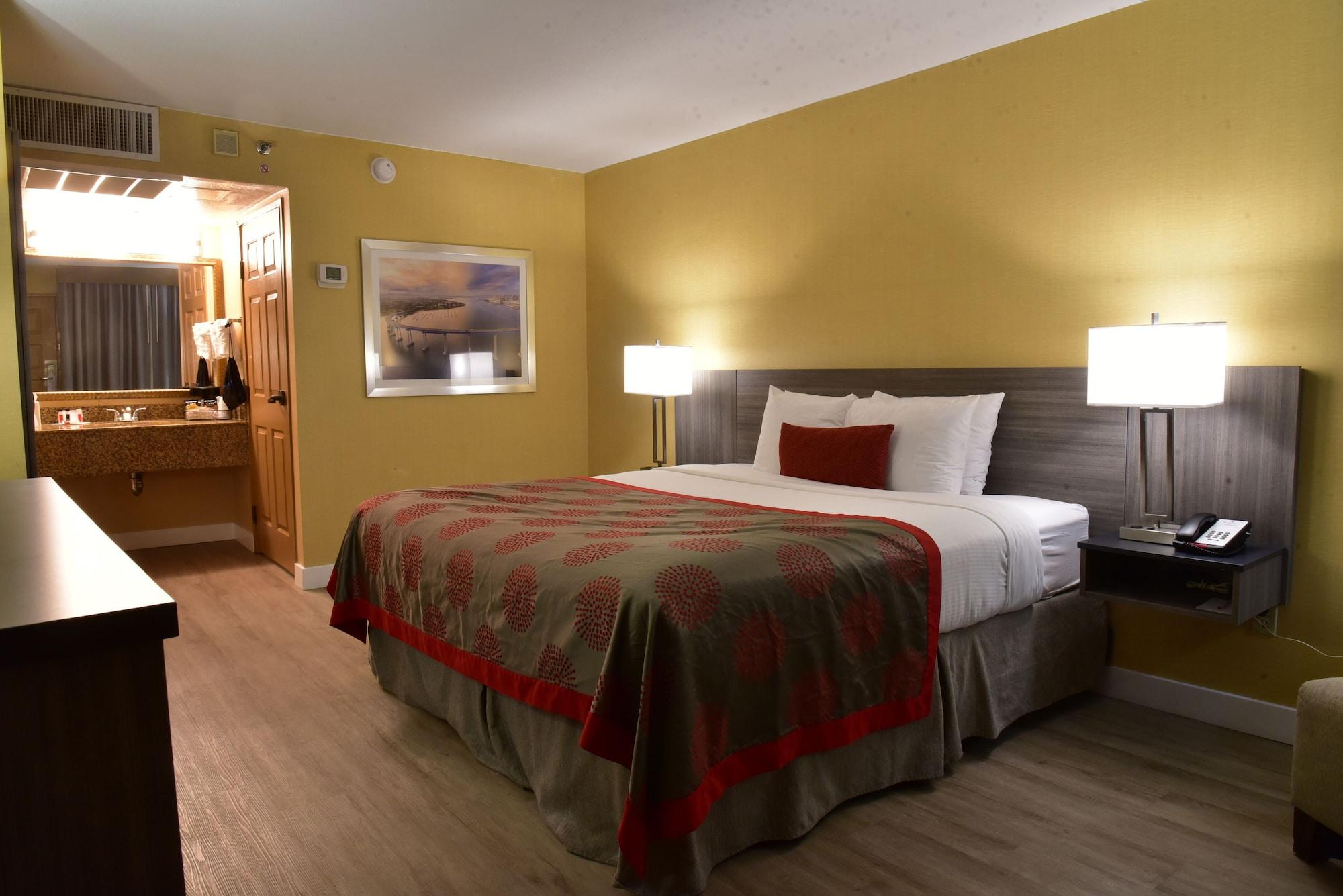 Ramada By Wyndham San Diego National City Exterior photo