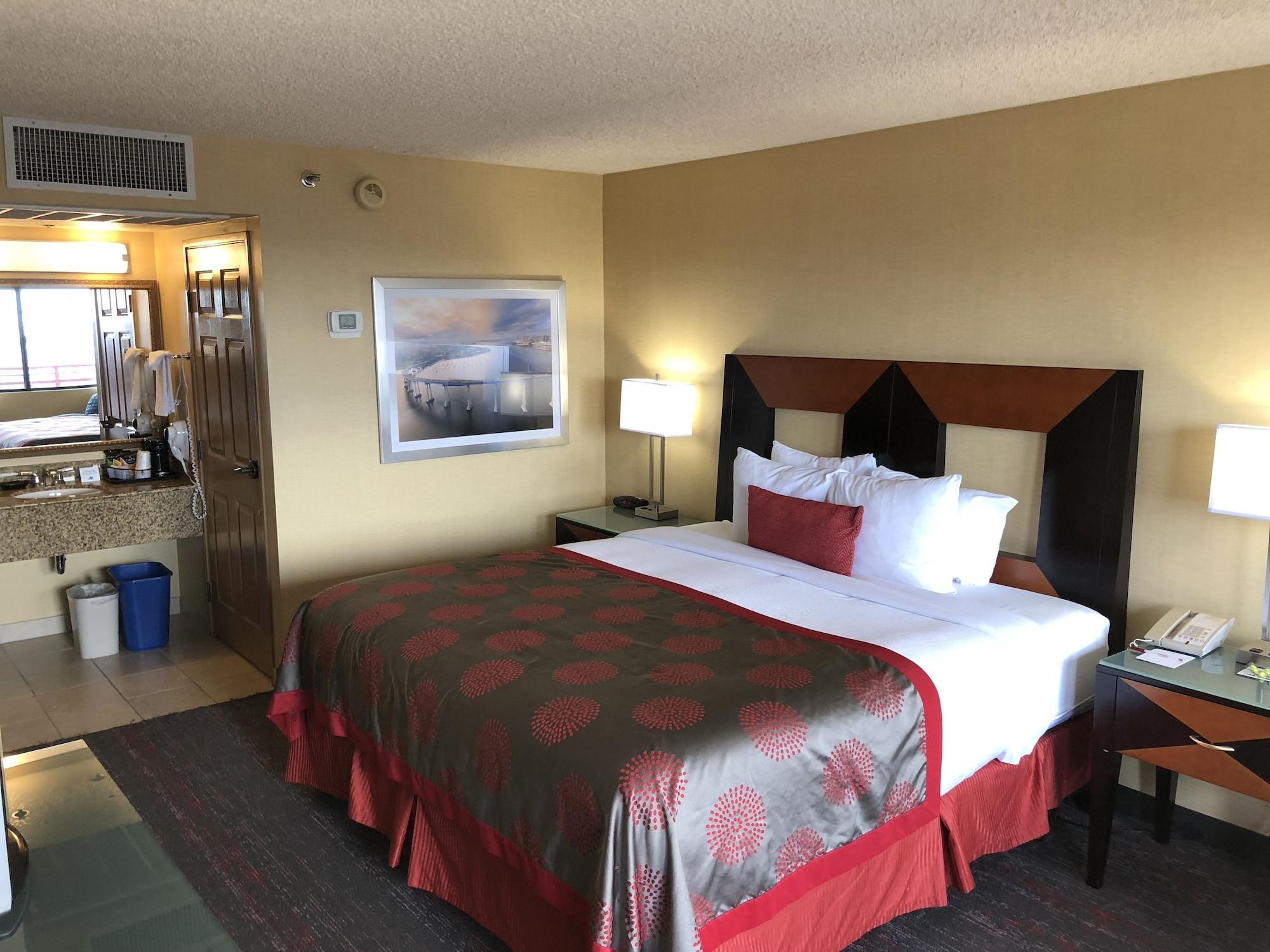 Ramada By Wyndham San Diego National City Exterior photo