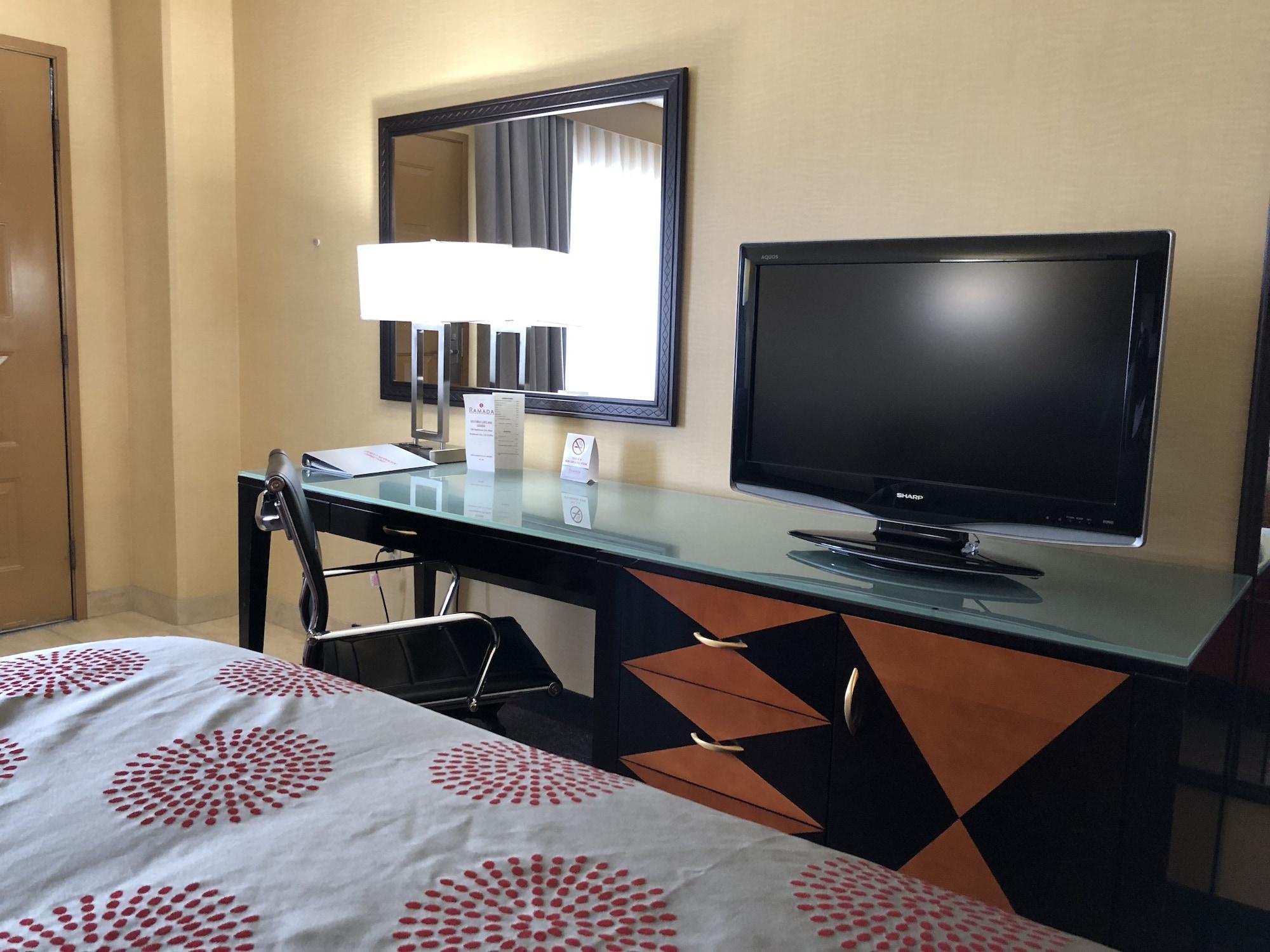 Ramada By Wyndham San Diego National City Exterior photo