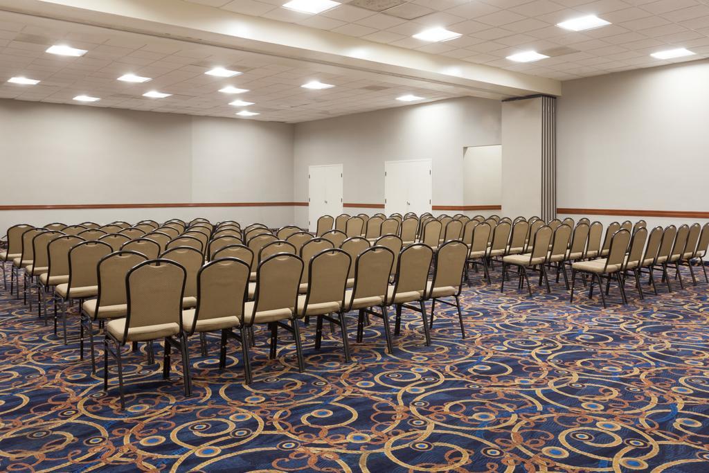 Ramada By Wyndham San Diego National City Exterior photo