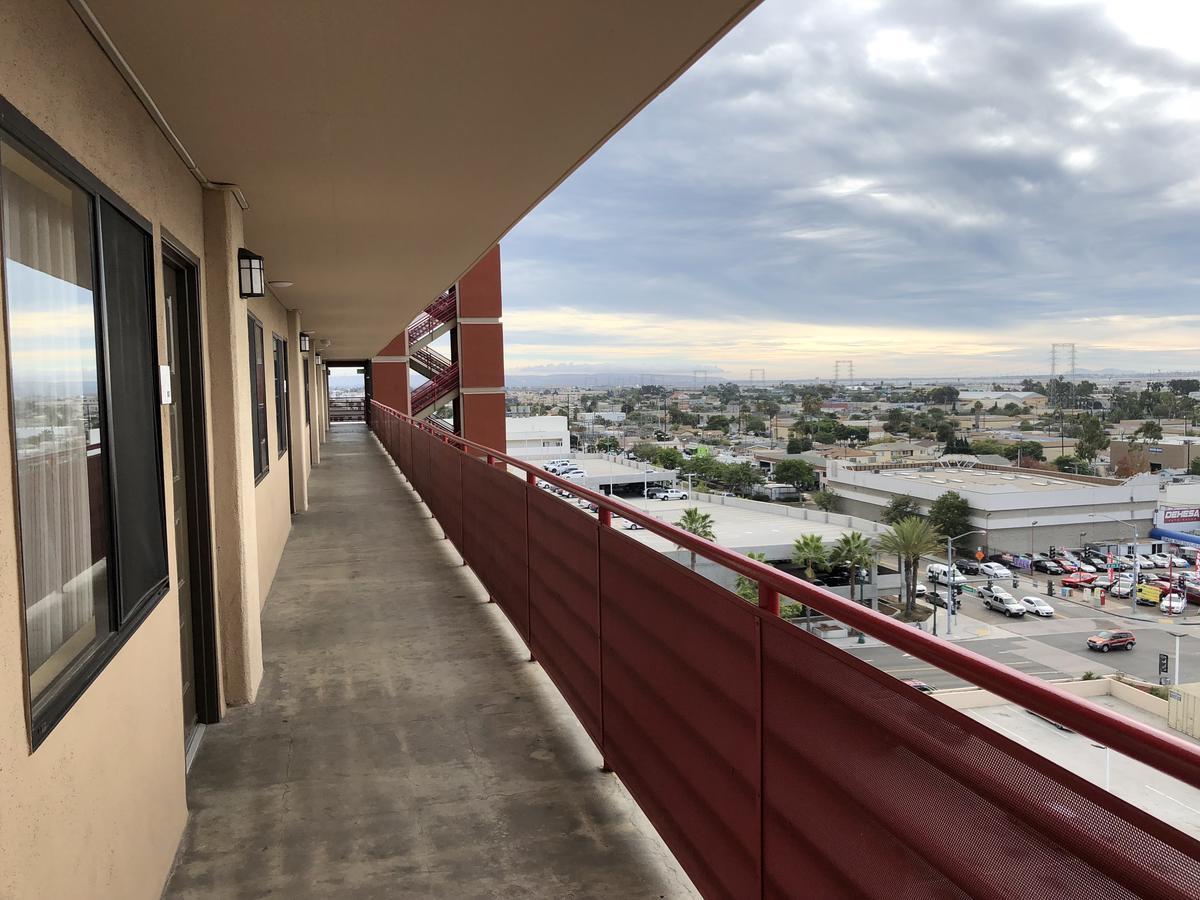 Ramada By Wyndham San Diego National City Exterior photo