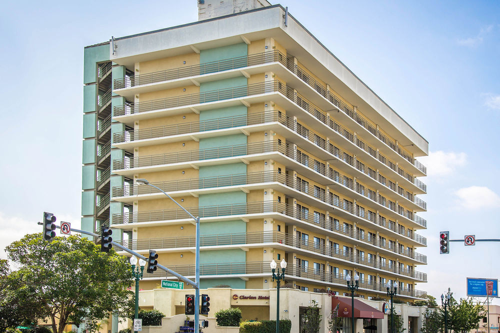 Ramada By Wyndham San Diego National City Exterior photo