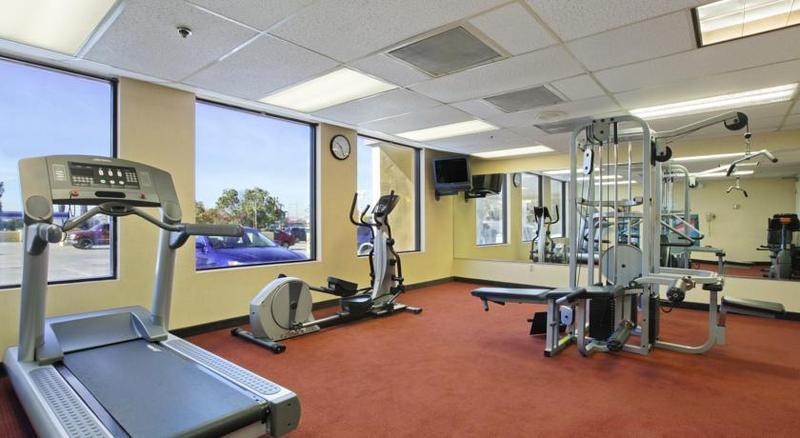 Ramada By Wyndham San Diego National City Exterior photo